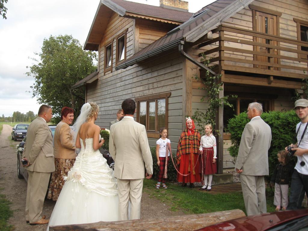 Viesu Maja "Ozolini" Villa Jurkalne Room photo